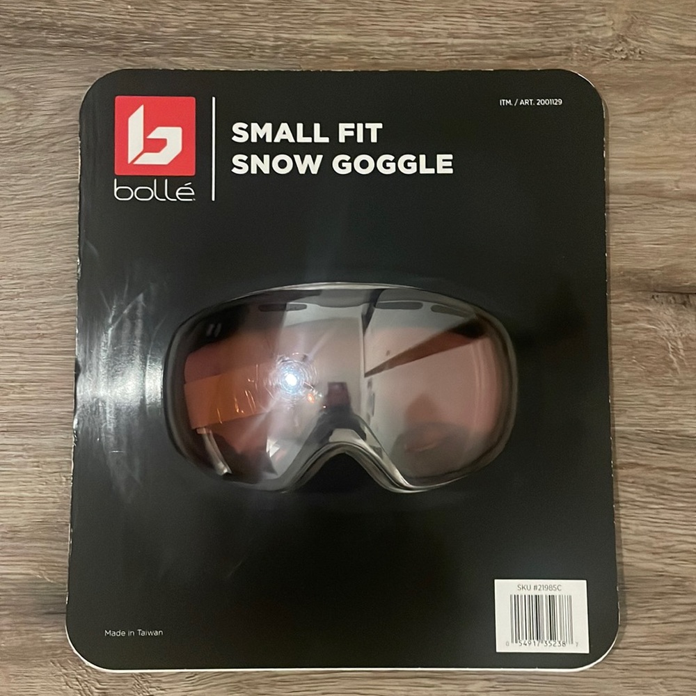 Brand new Bolle snowboard goggles